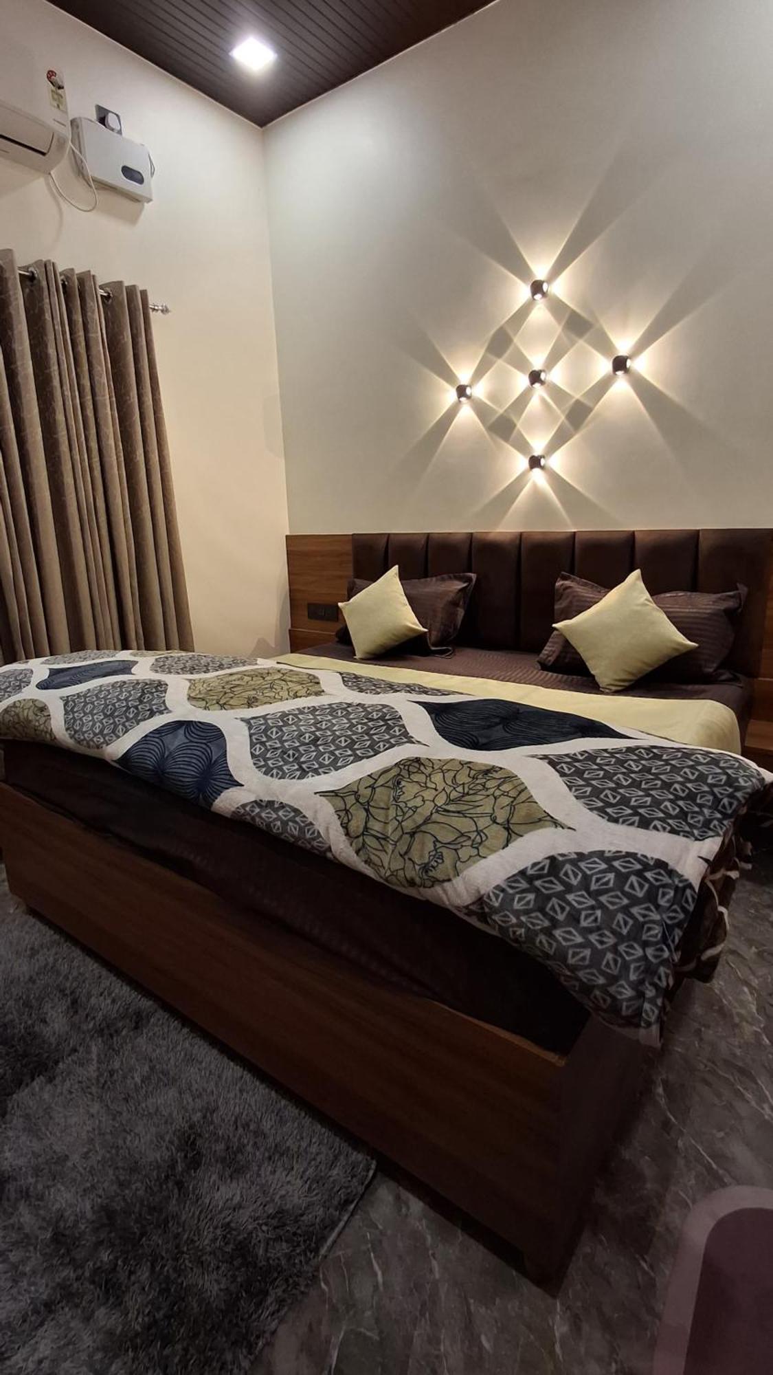 Shri Harihar Dham Otel Mathura Dış mekan fotoğraf